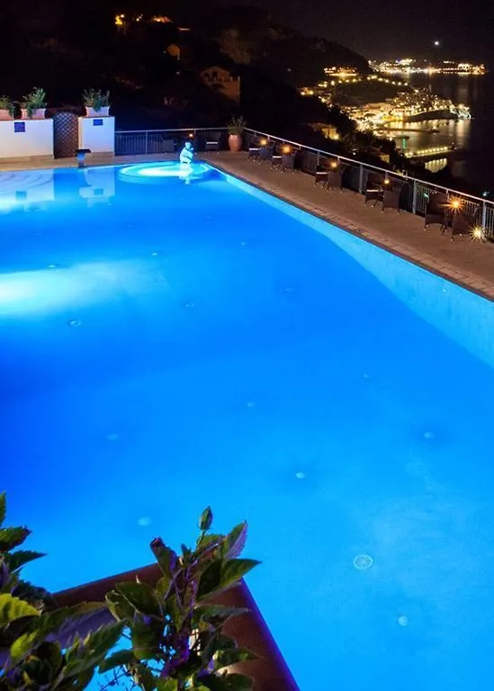 Ippocampo Amalfi Daire
