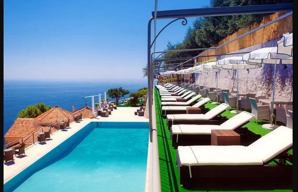 Ippocampo Amalfi Daire